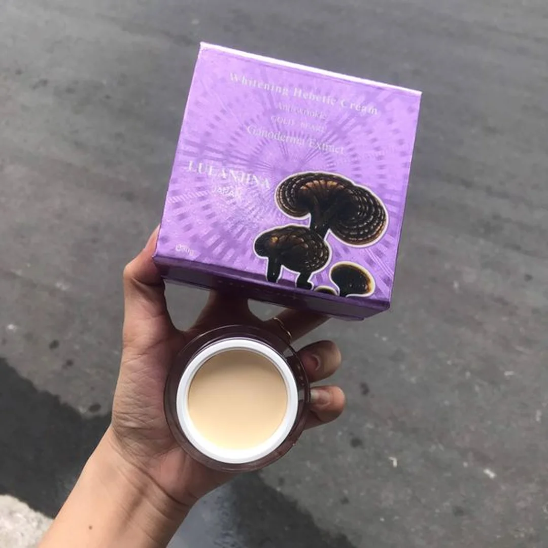 Kiểm tra sản phẩm mỹ phẩm